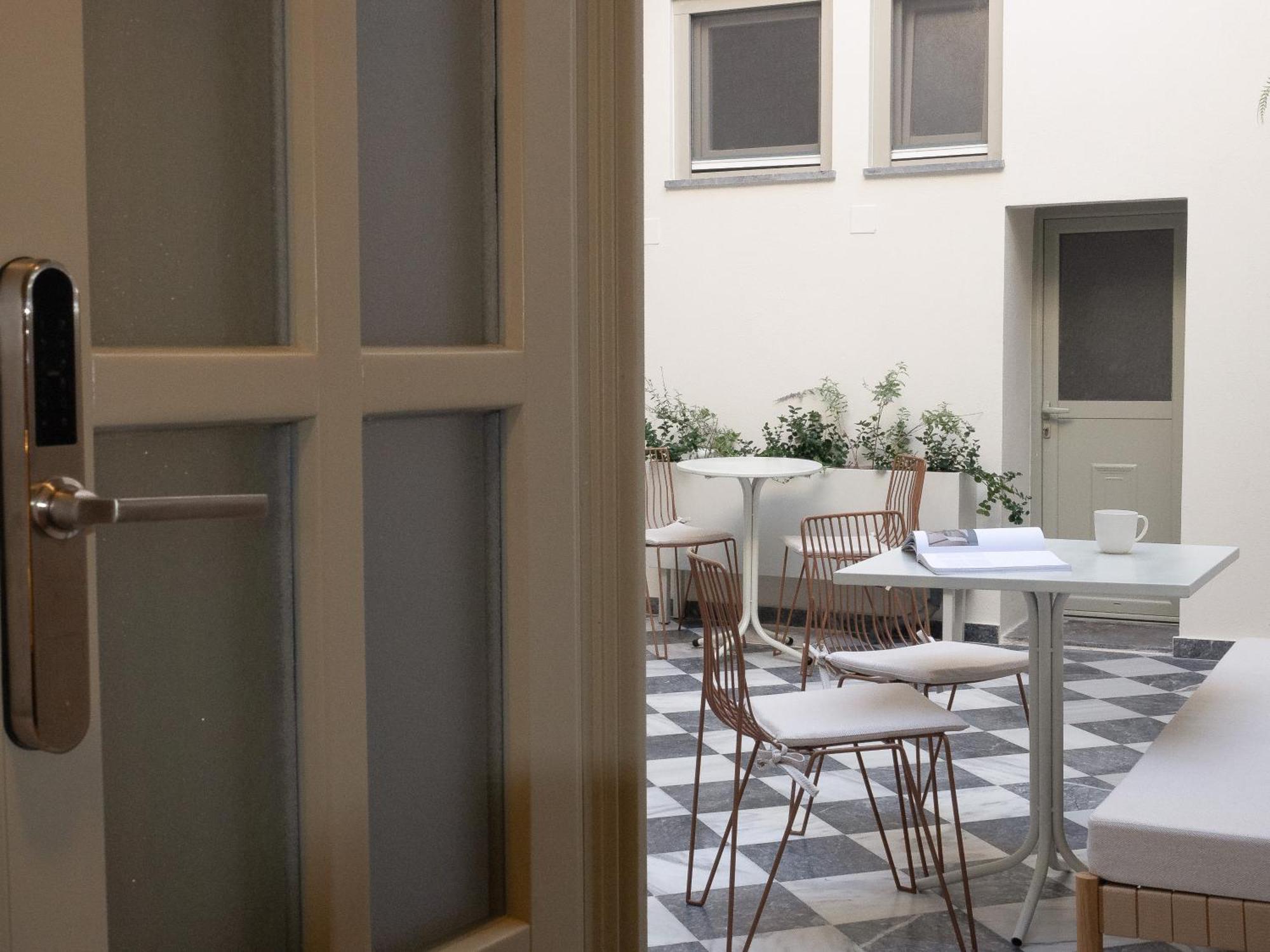 Enδόtera Chios Apartments Extérieur photo